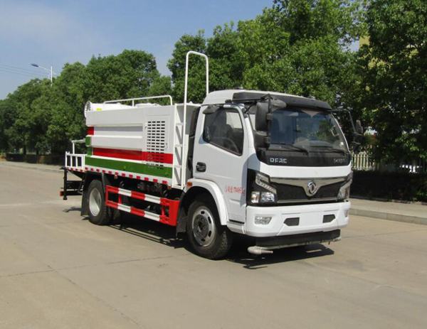 中汽力威牌HLW5120TSD6EQ型防役消毒洒水车