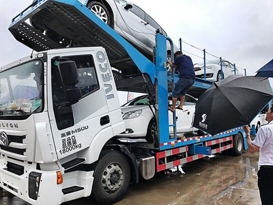 树立高效汽车物流典范,红岩中置轴轿运车武汉